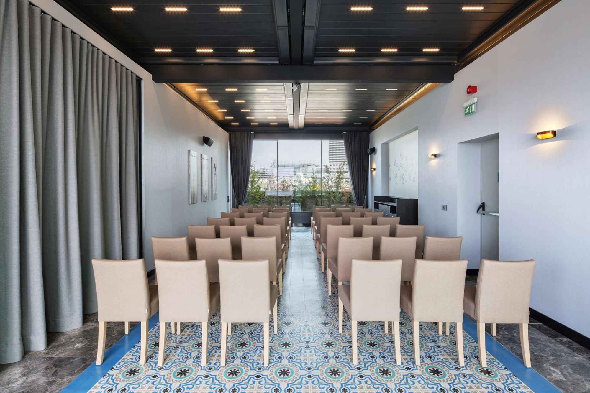 Park By Radisson Otel İzmir