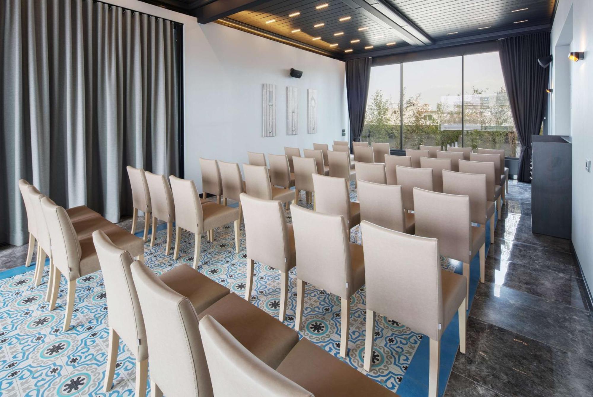 Otel Park By Radisson İzmir